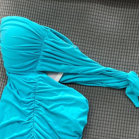 Bathing suit by Maxine - Picture 2 of 12